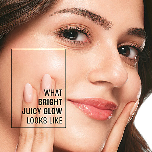 Lakme Blush & Glow Strawberry Vitamin C Serum Face Wash 100G