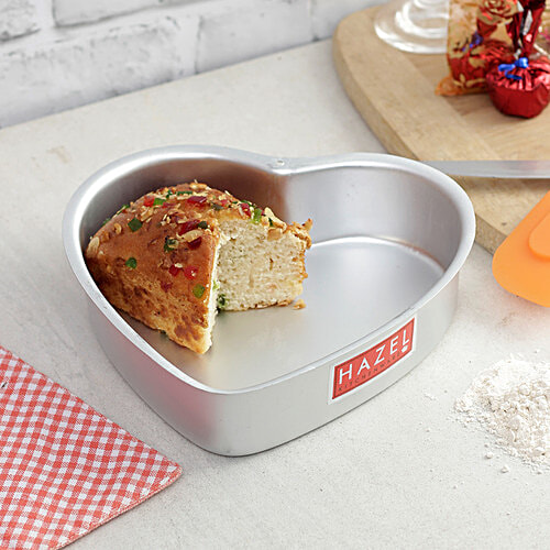 Buy Hazel Aluminium Heart Shape Cake Mould Silver, 19 cm Online