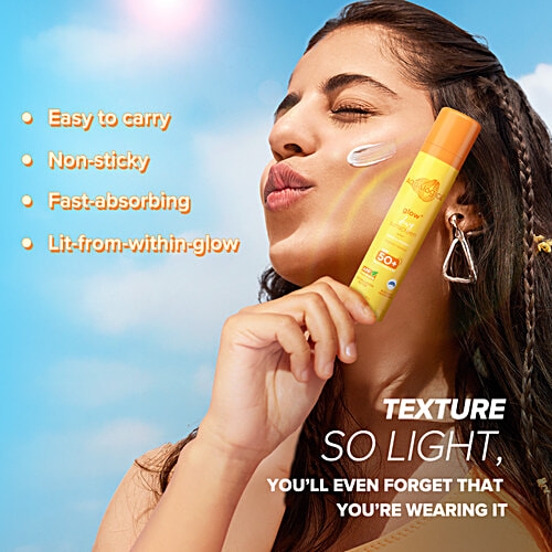 Aqualogica Glow + Dewy Papaya & Vitamin C Spf 50 + Sunscreen 50G