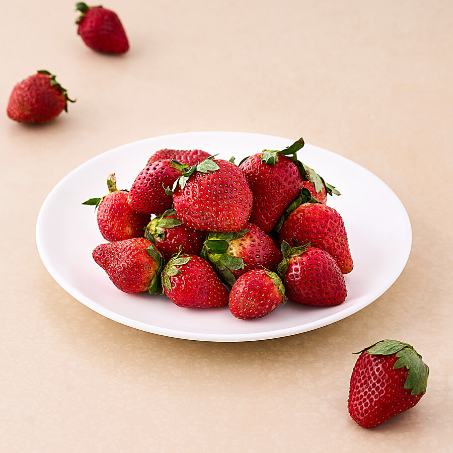 10000263-3_7-fresho-strawberry.jpg