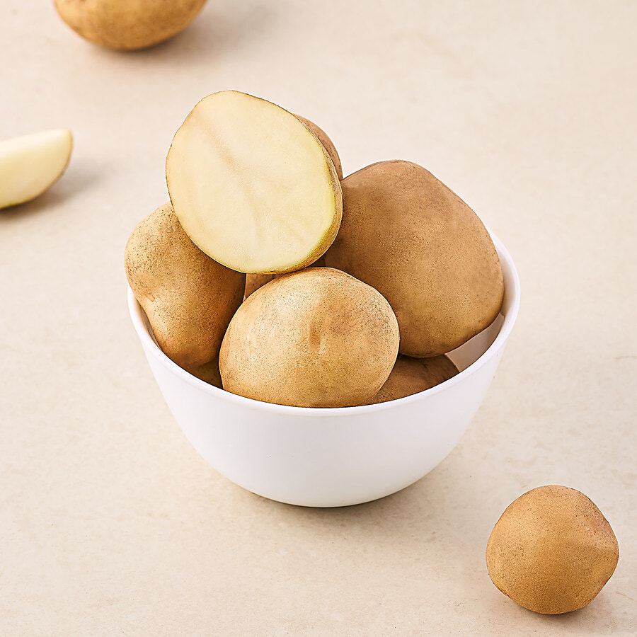 fresho! Ooty Potato - Medium - Daily Veggies (Aloo, Onion, Tomato) on OZO Mart